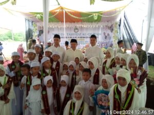 Wisuda Tahfidz Al-Qur’an PPTQ Ahmad Basyariyah Momentum Bahagia Cek Endra Bersama Penghafal Qur’an